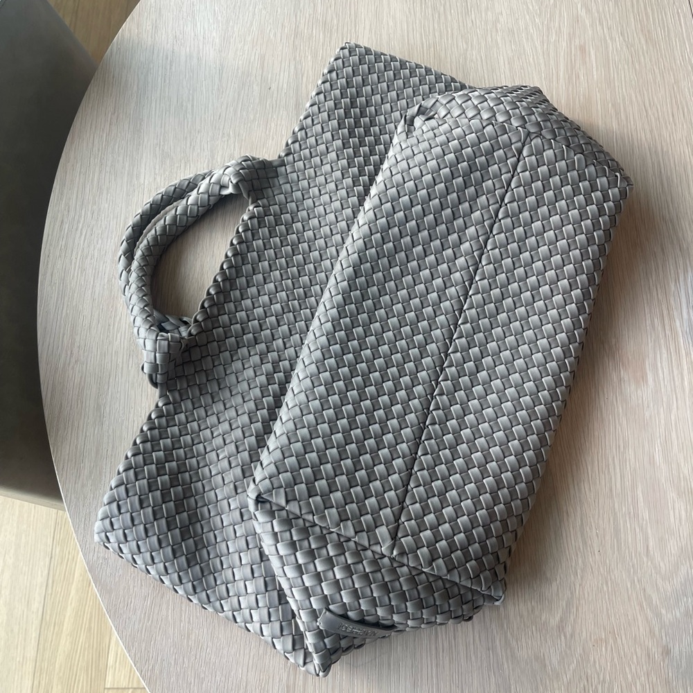 Elegant Tan Woven Tote Bag